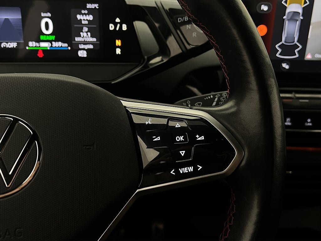 Vehicle Image 32