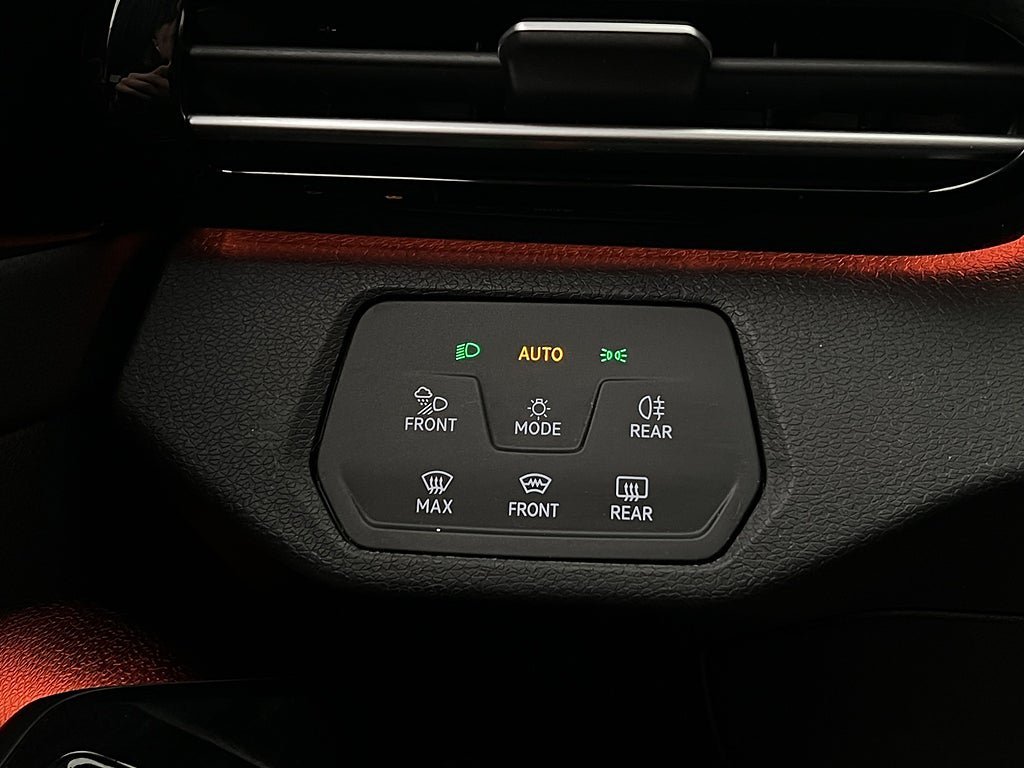 Vehicle Image 35