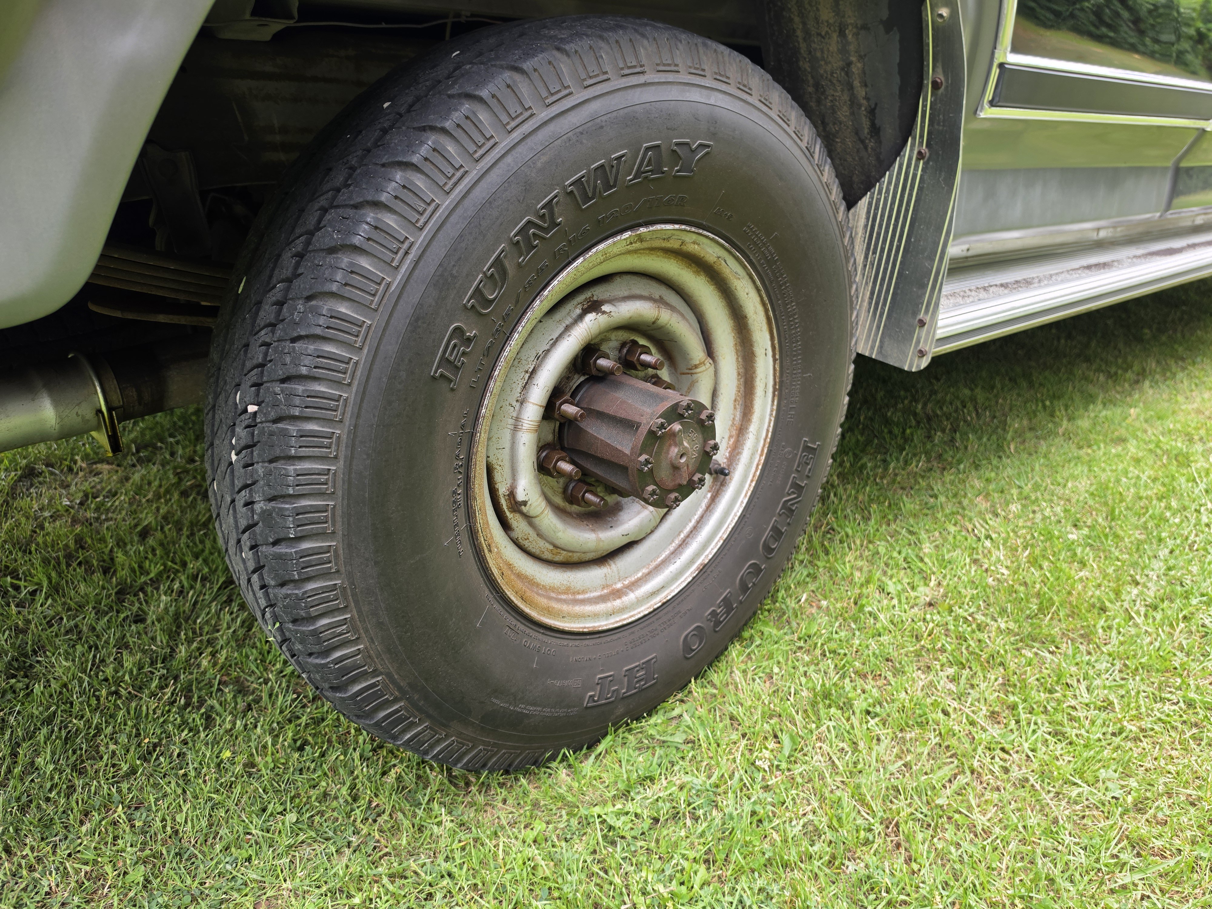Vehicle Image 8