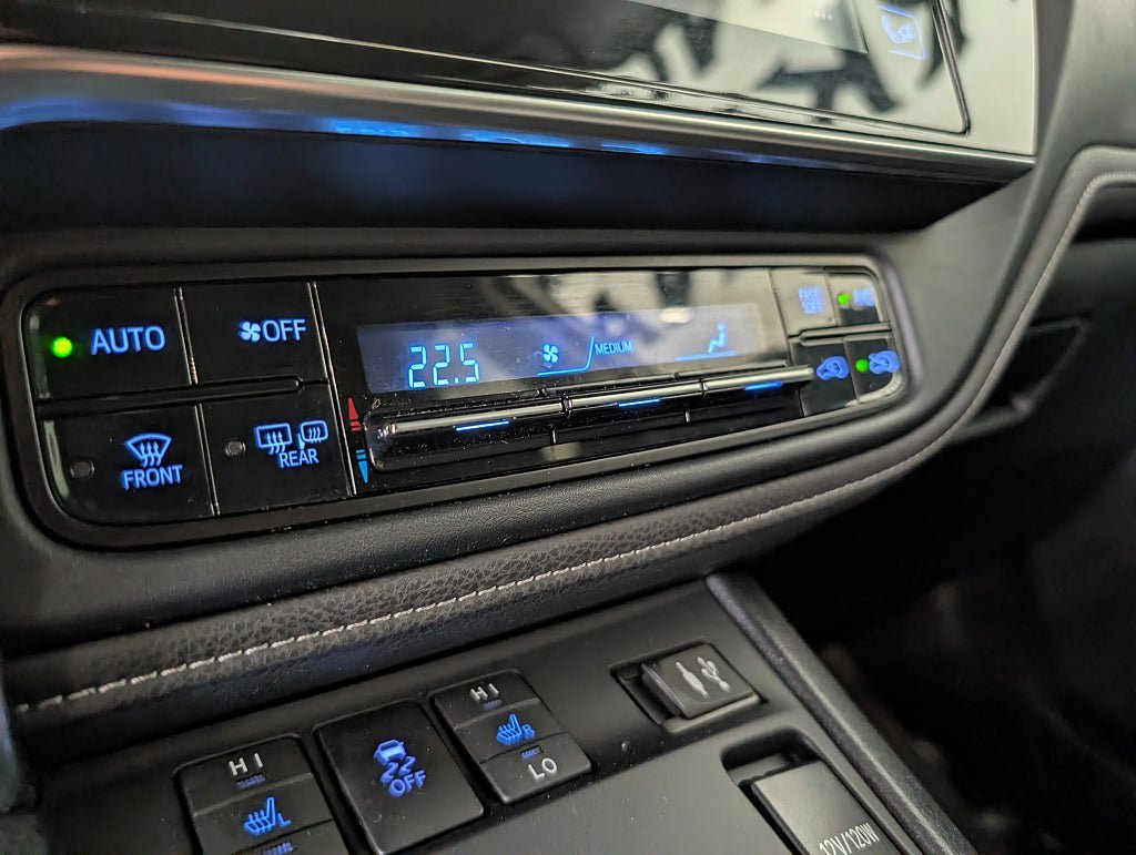 Vehicle Image 14