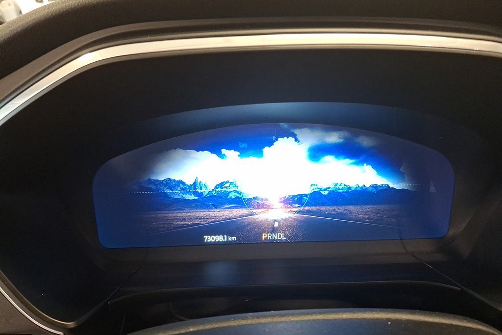 Vehicle Image 9
