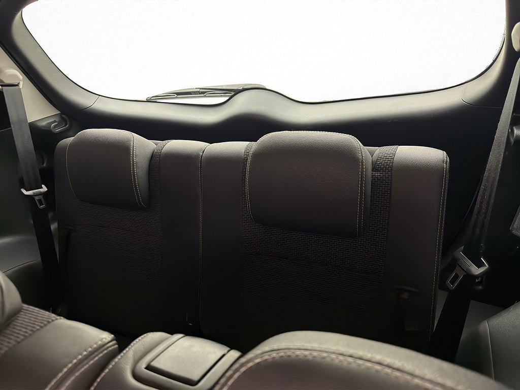 Vehicle Image 21
