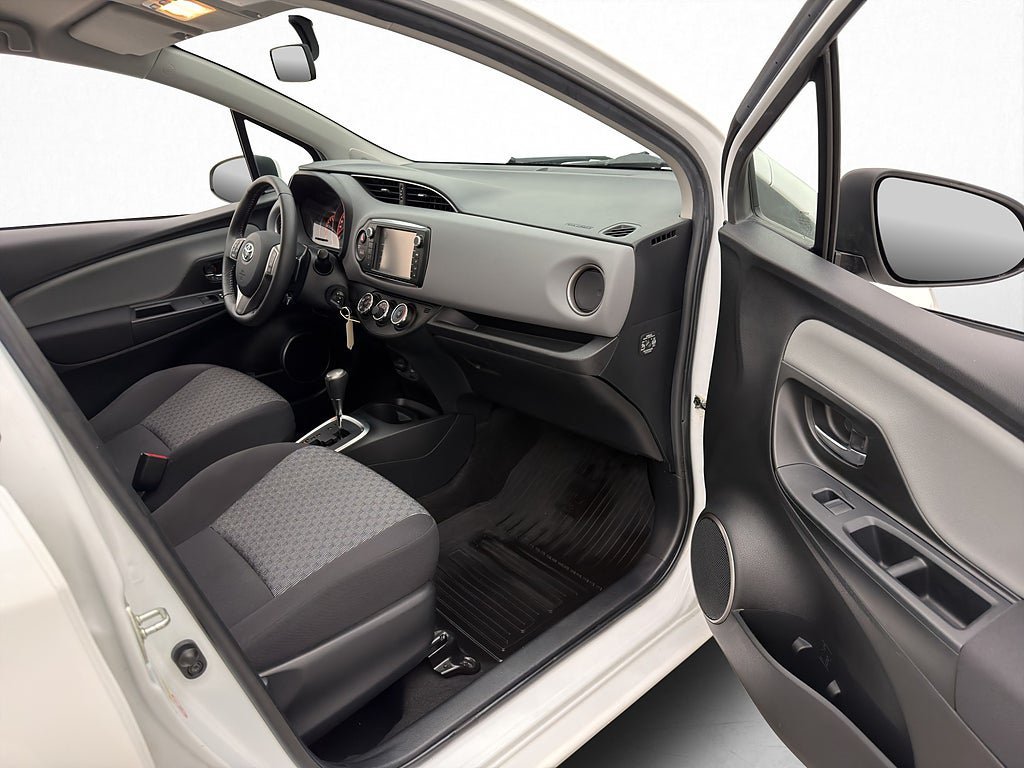 Vehicle Image 20