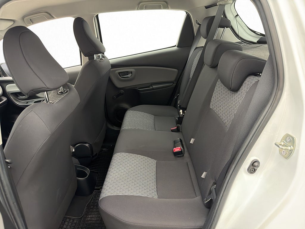 Vehicle Image 21