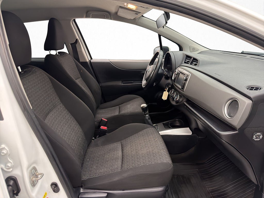 Vehicle Image 18