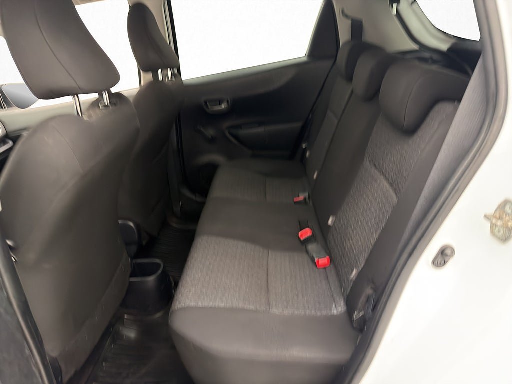 Vehicle Image 20