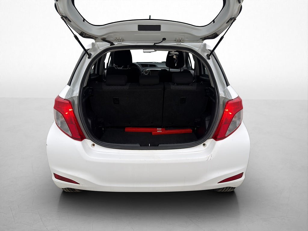Vehicle Image 21