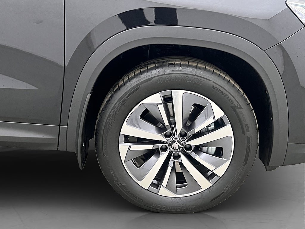 Vehicle Image 36