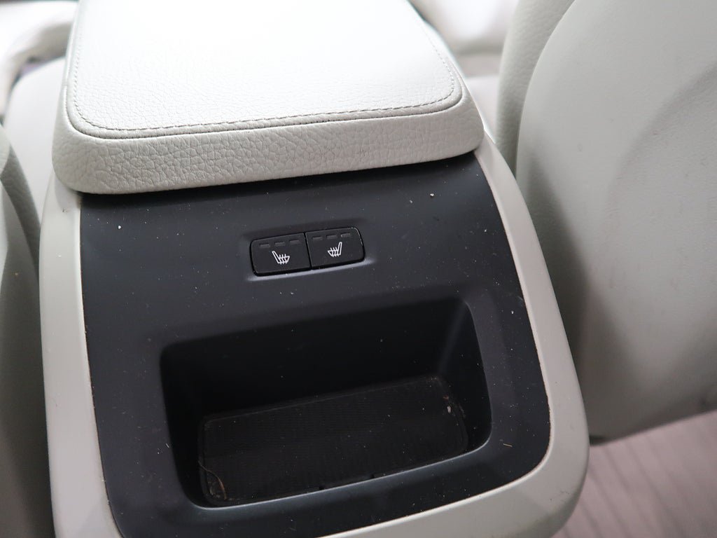 Vehicle Image 27