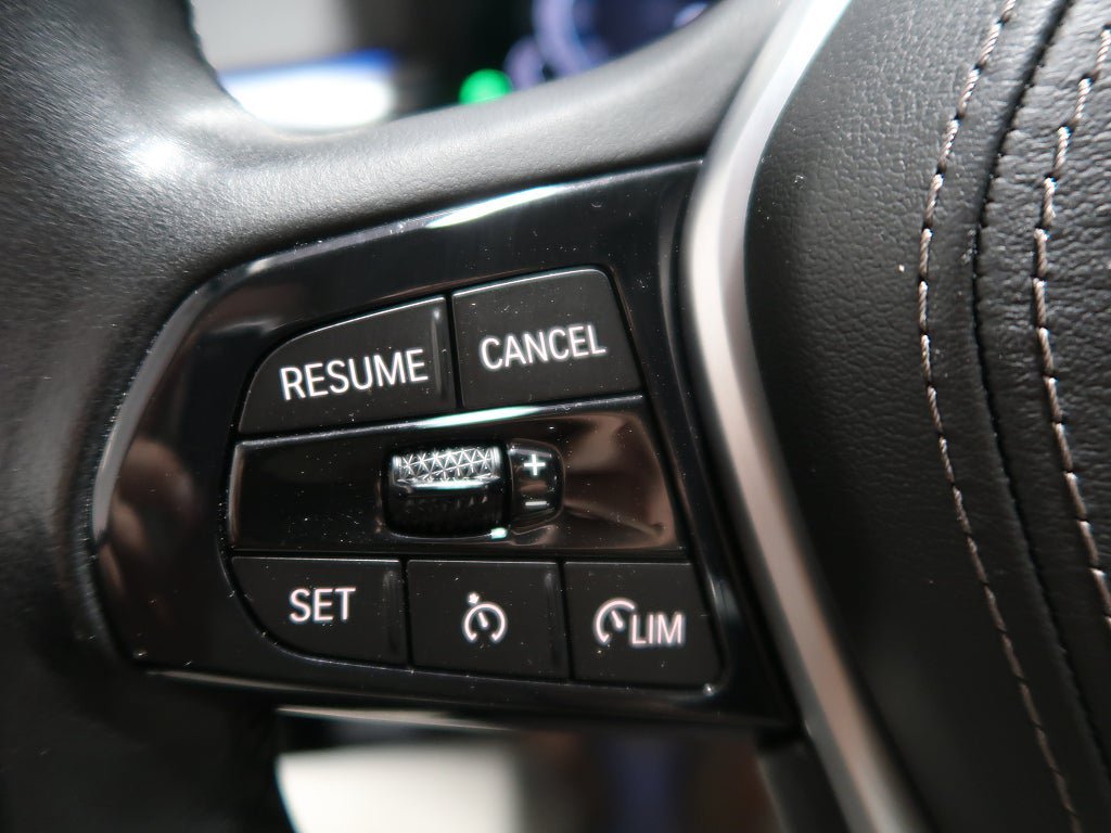 Vehicle Image 32