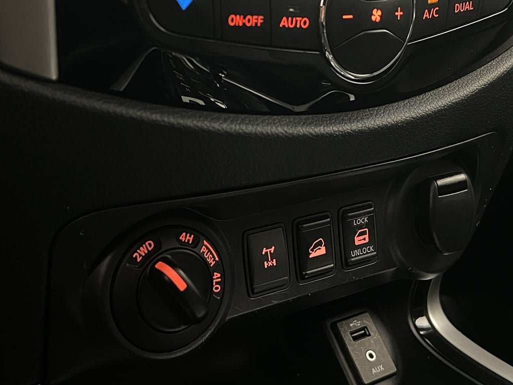Vehicle Image 28