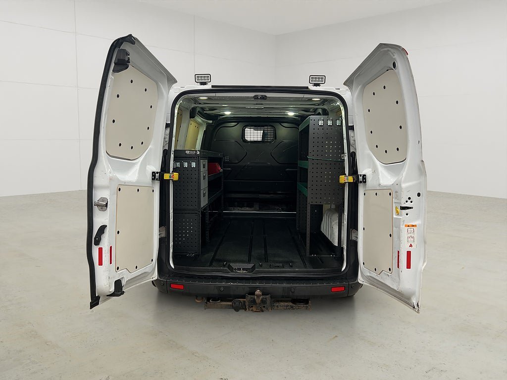 Vehicle Image 13