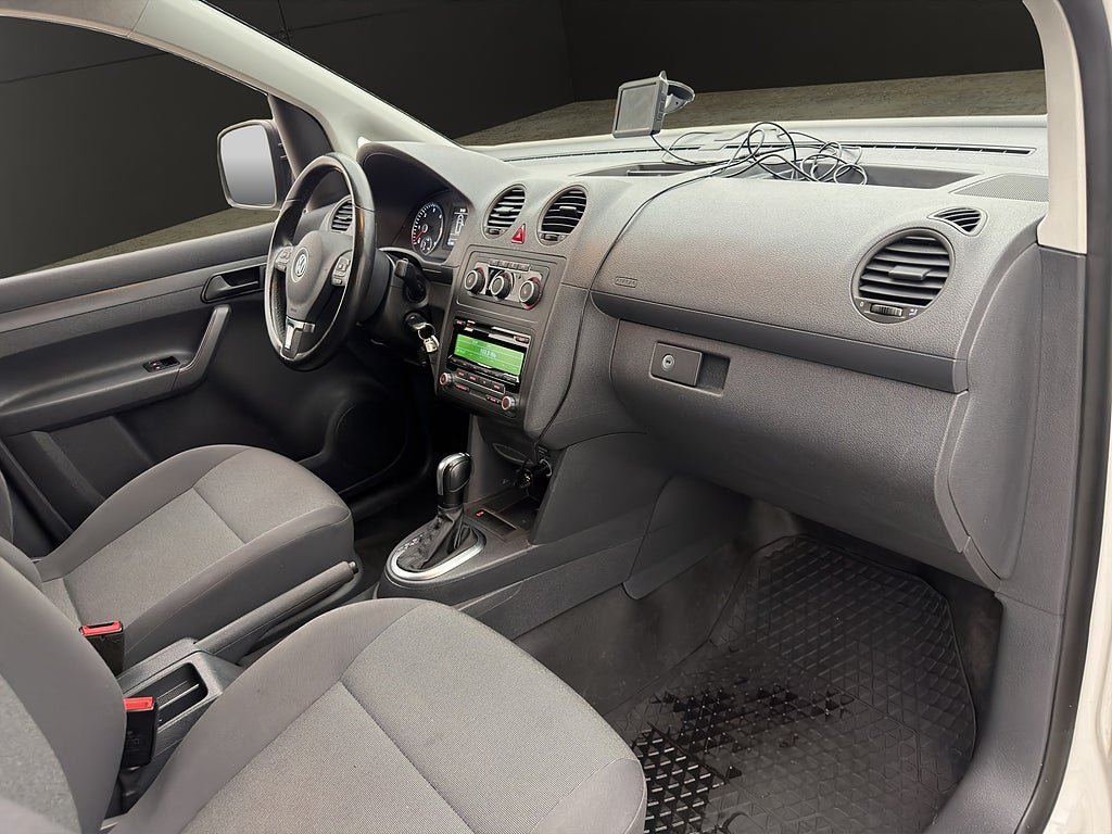 Vehicle Image 22