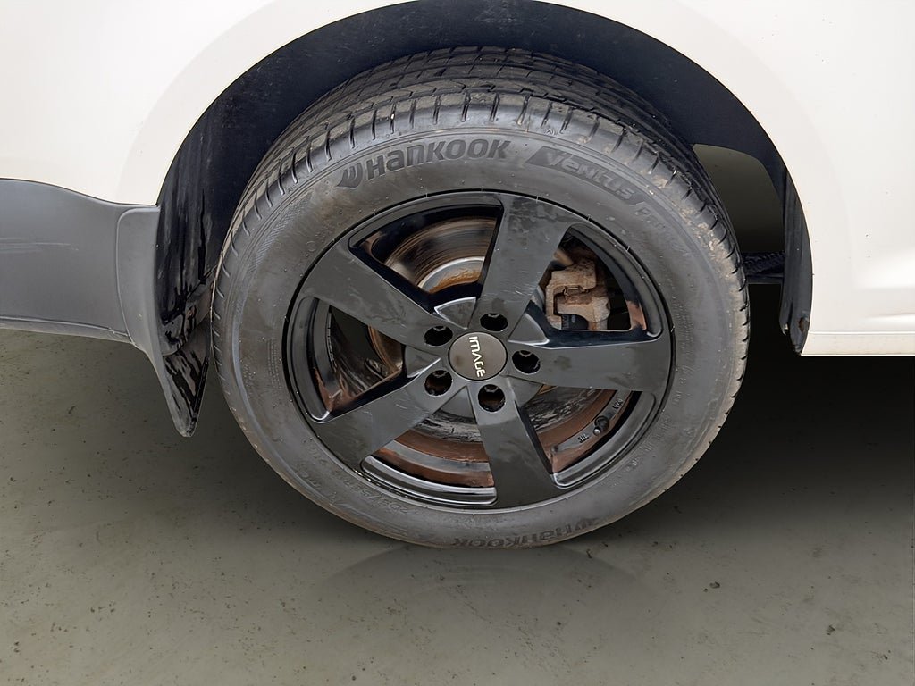 Vehicle Image 27