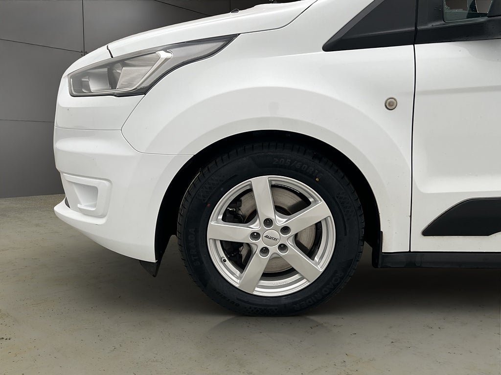 Vehicle Image 24