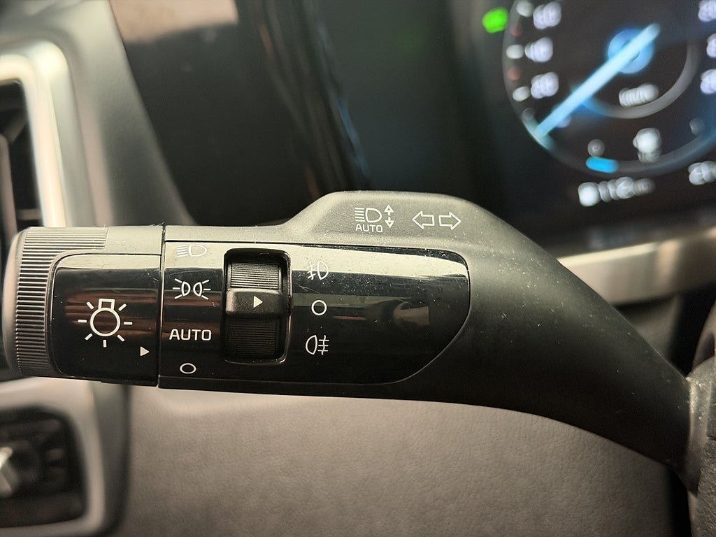 Vehicle Image 29