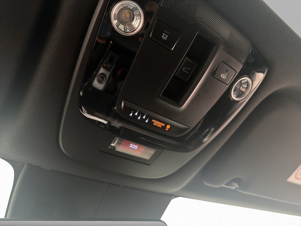 Vehicle Image 35