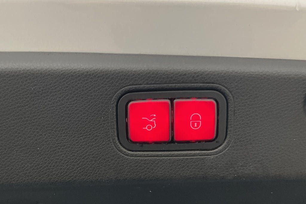 Vehicle Image 38
