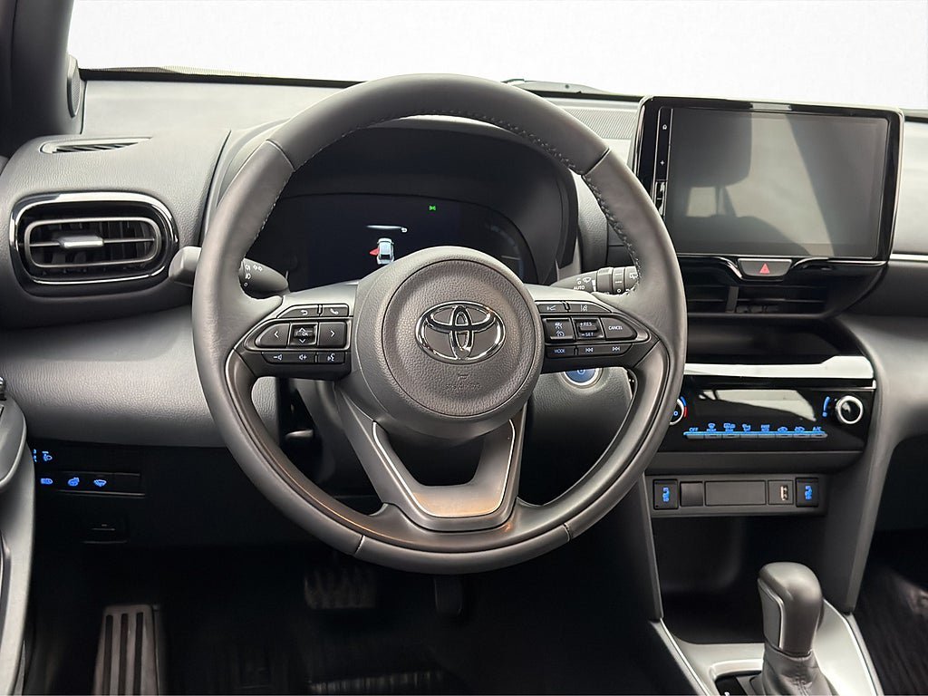 Vehicle Image 10