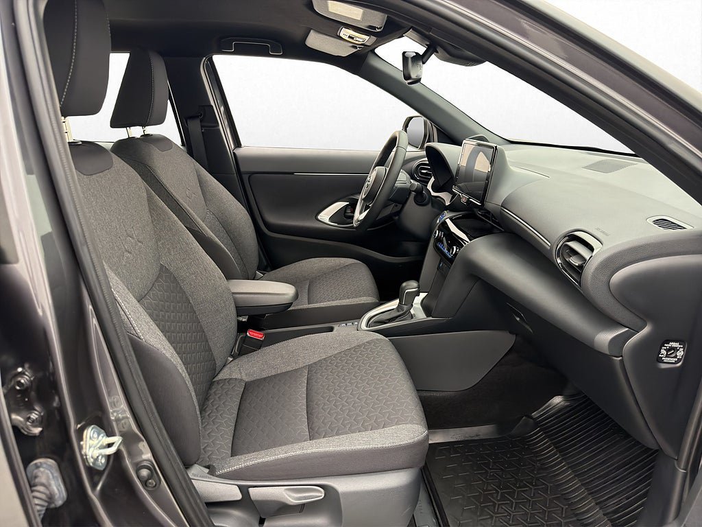 Vehicle Image 21