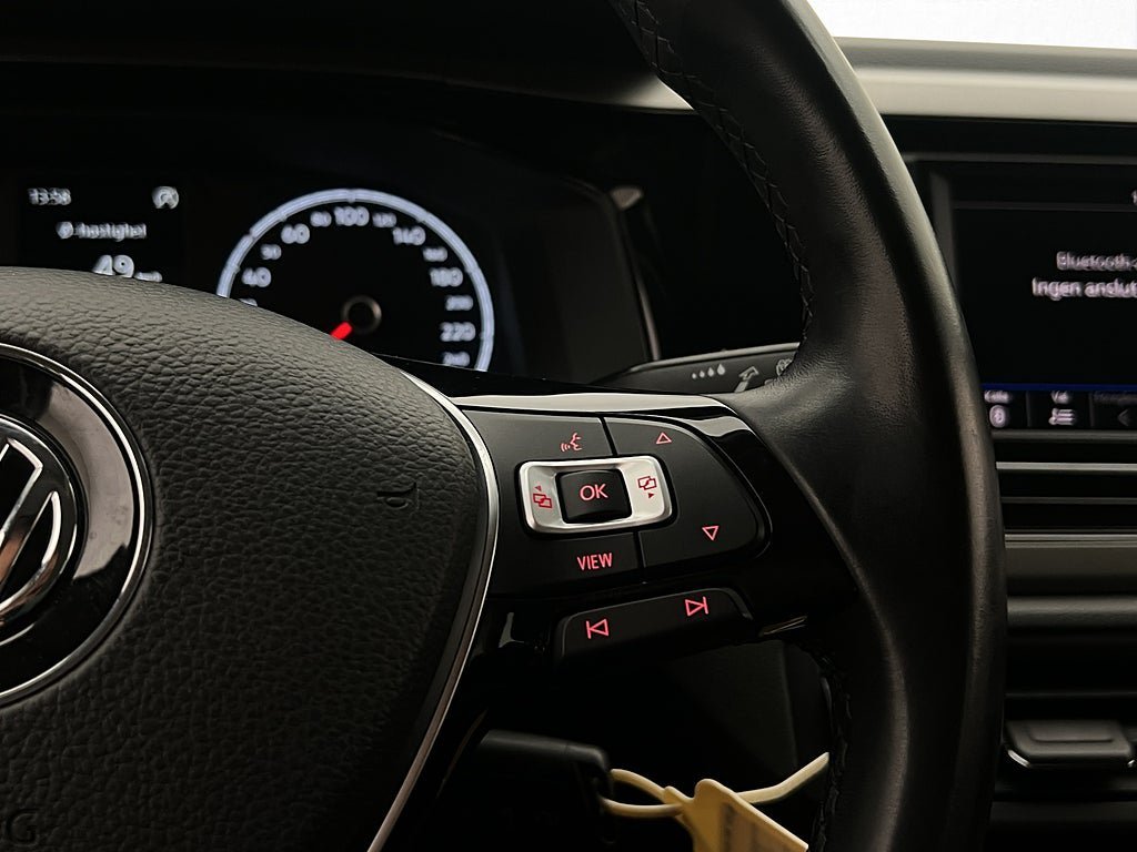 Vehicle Image 17