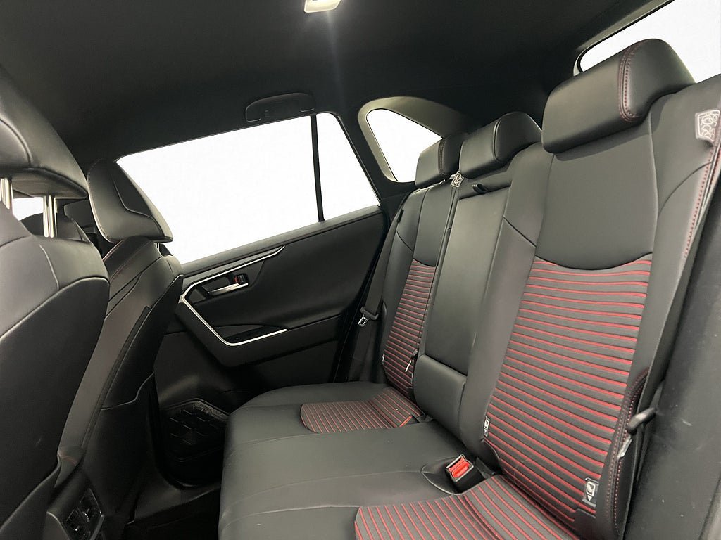 Vehicle Image 19