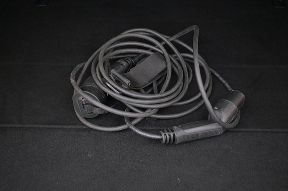 Vehicle Image 25