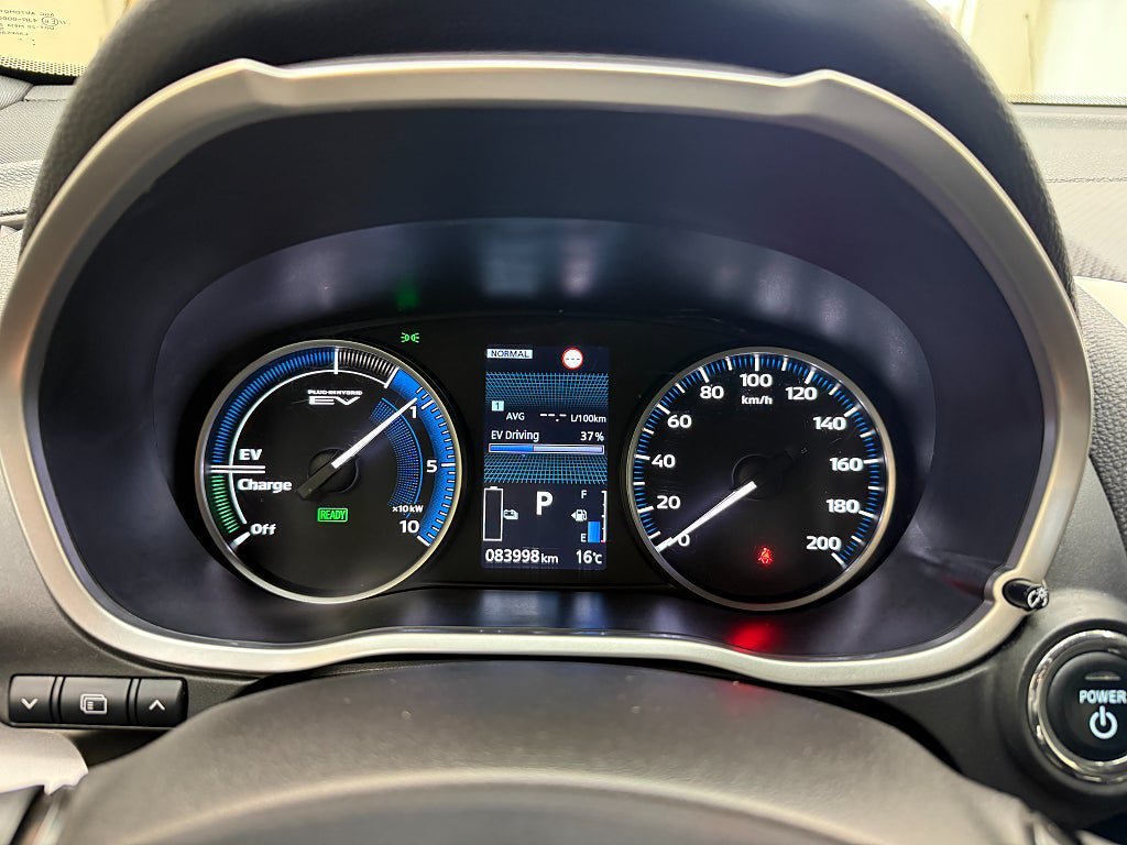 Vehicle Image 14