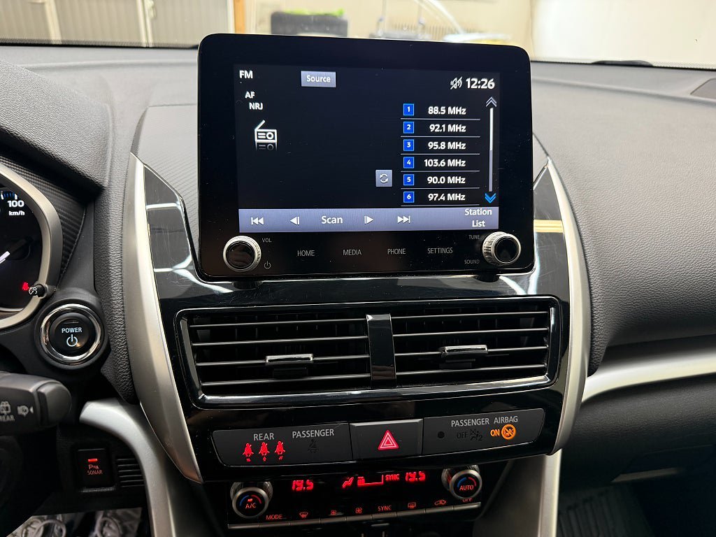 Vehicle Image 17