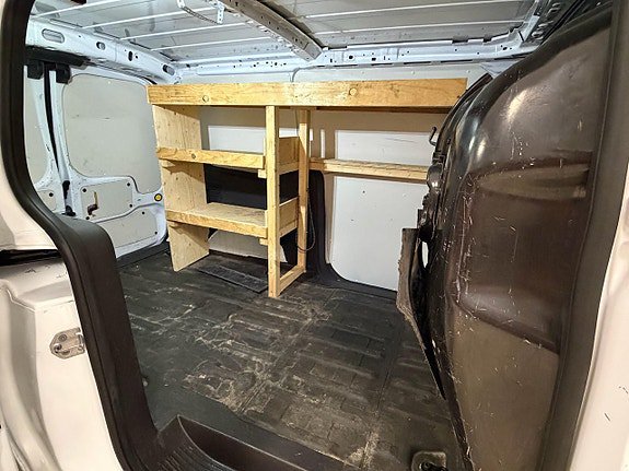 Vehicle Image 23