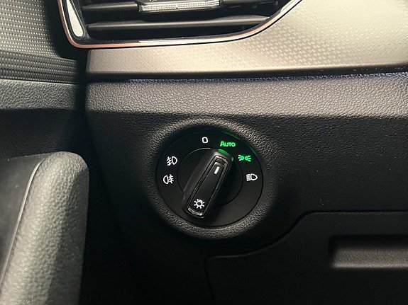 Vehicle Image 27