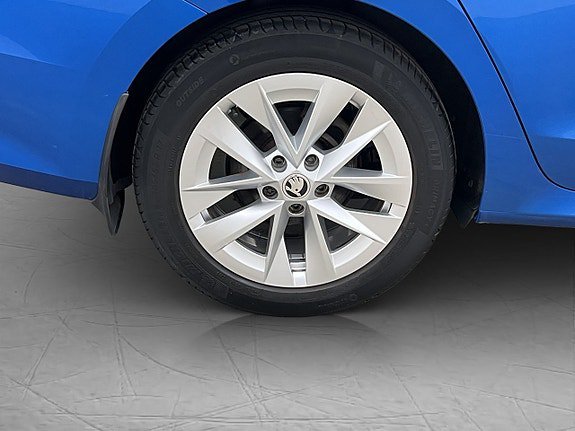Vehicle Image 33