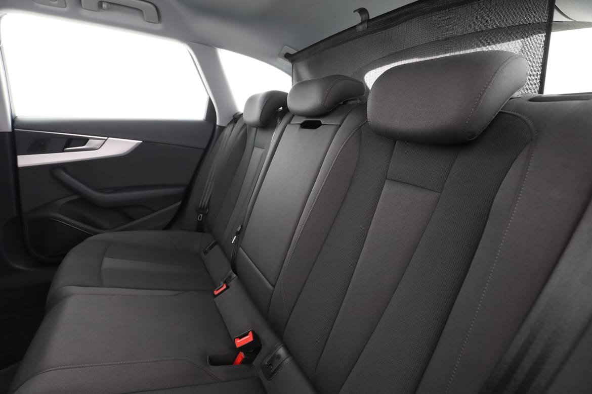 Vehicle Image 15
