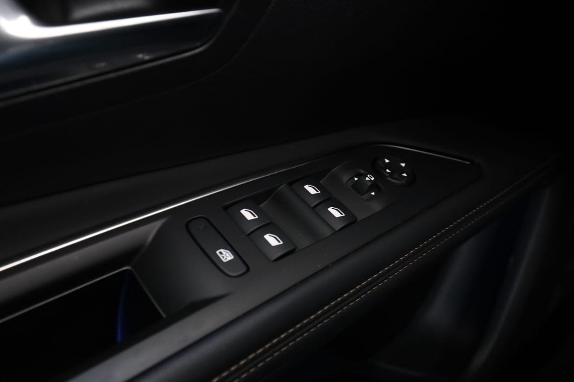Vehicle Image 38