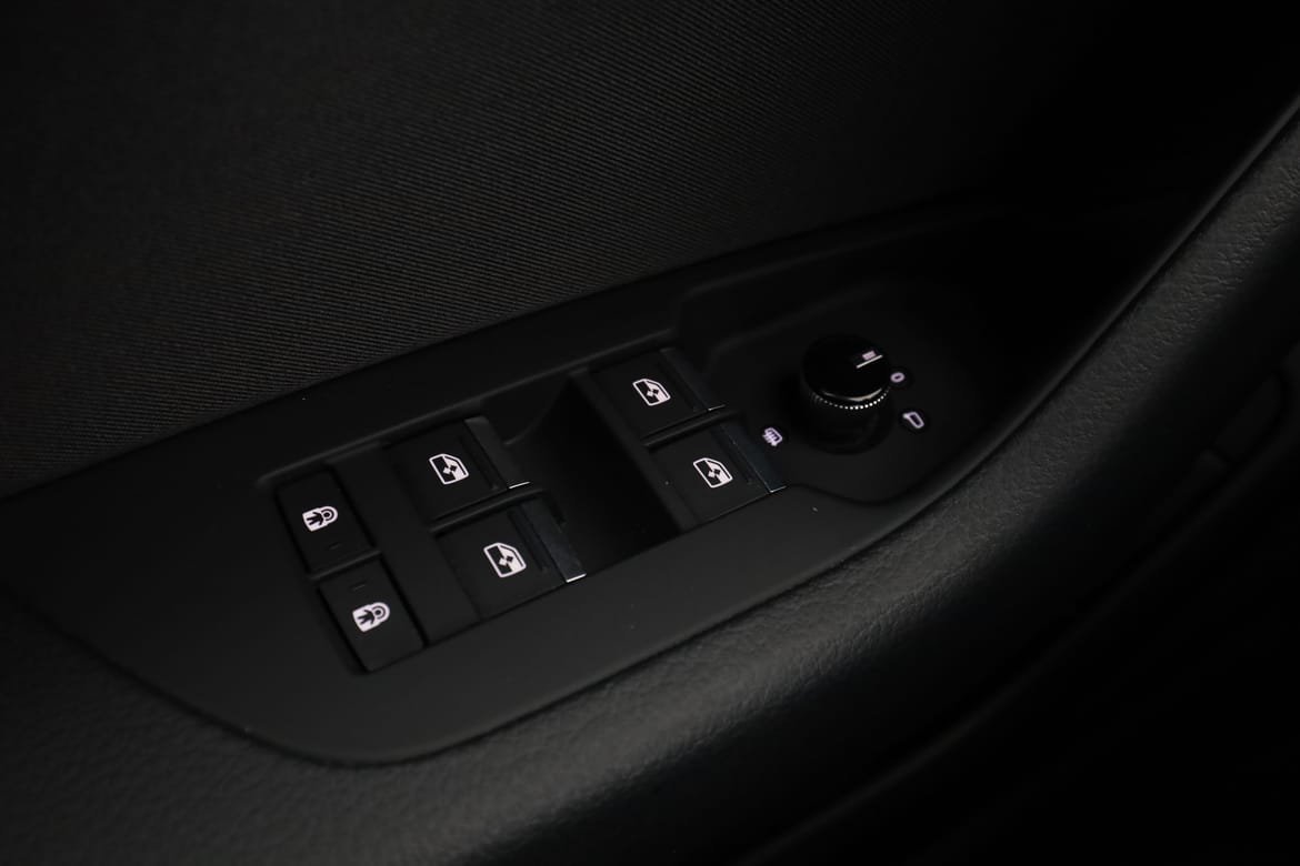 Vehicle Image 40
