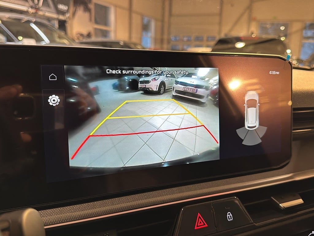 Vehicle Image 15