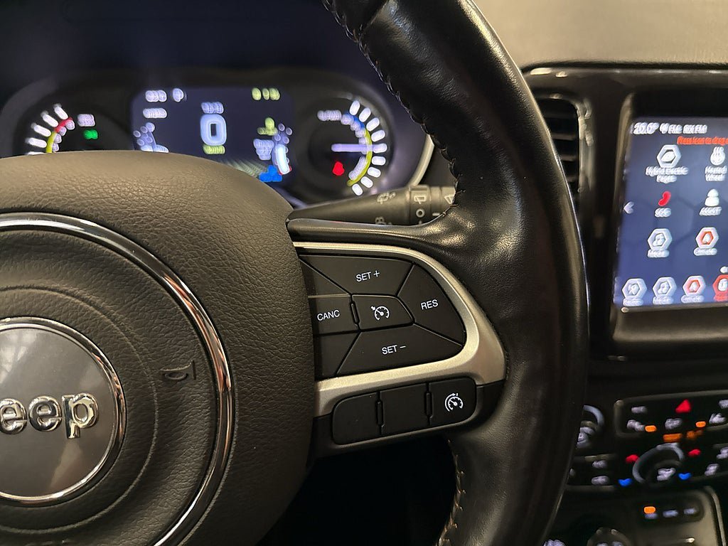 Vehicle Image 17