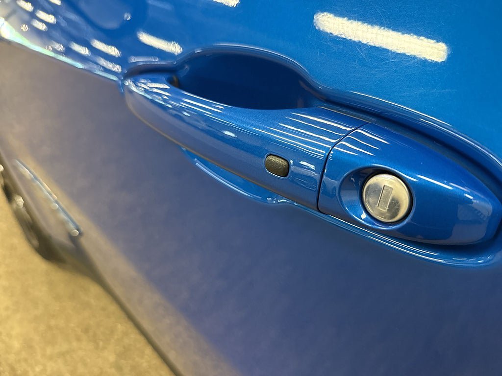 Vehicle Image 25