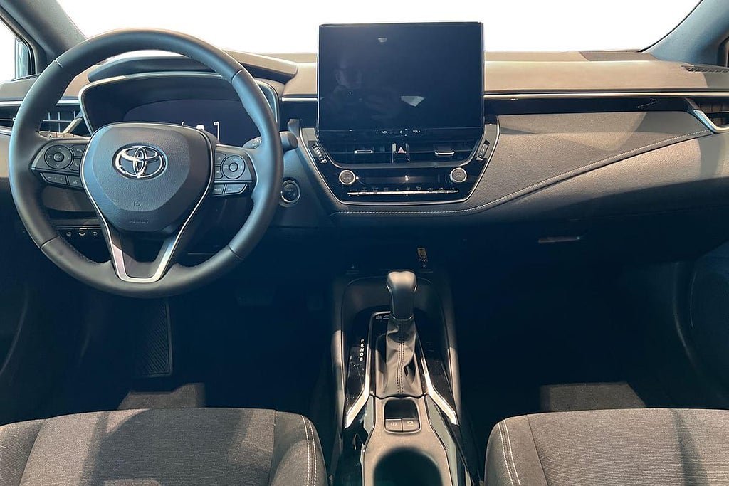 Vehicle Image 10