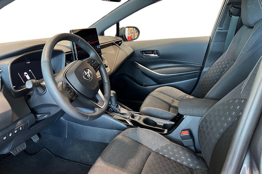 Vehicle Image 14