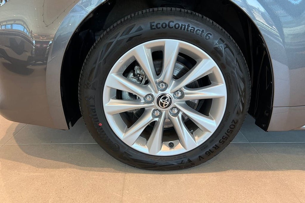 Vehicle Image 17