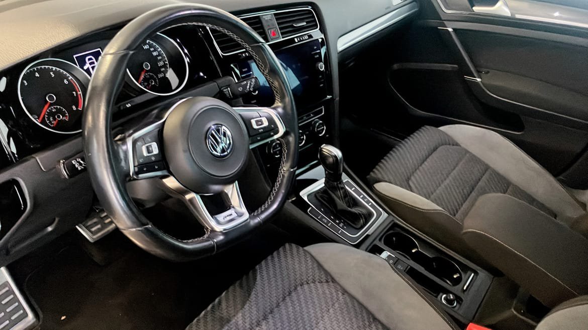 Vehicle Image 7