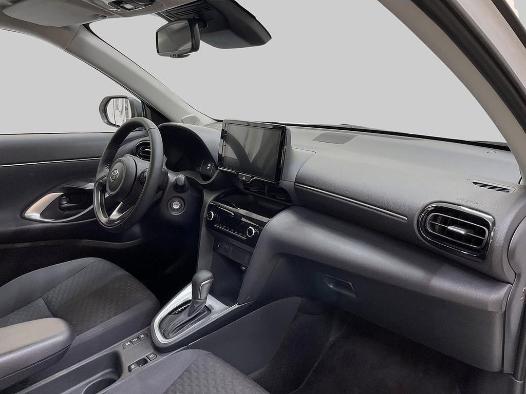 Vehicle Image 9