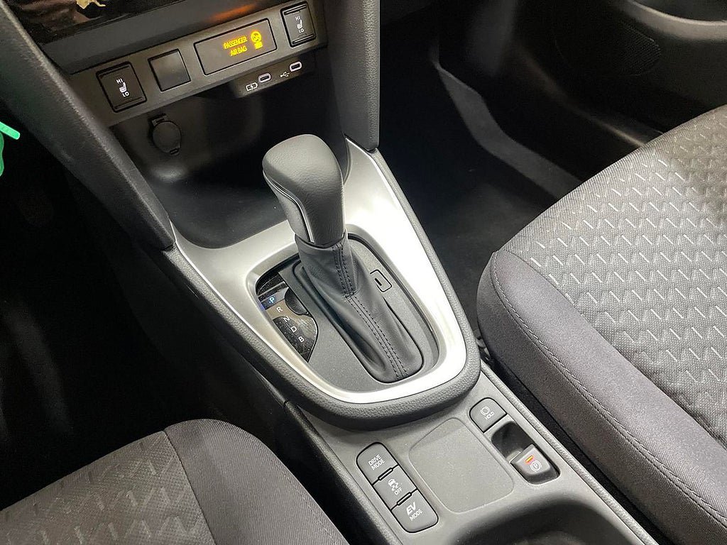 Vehicle Image 17