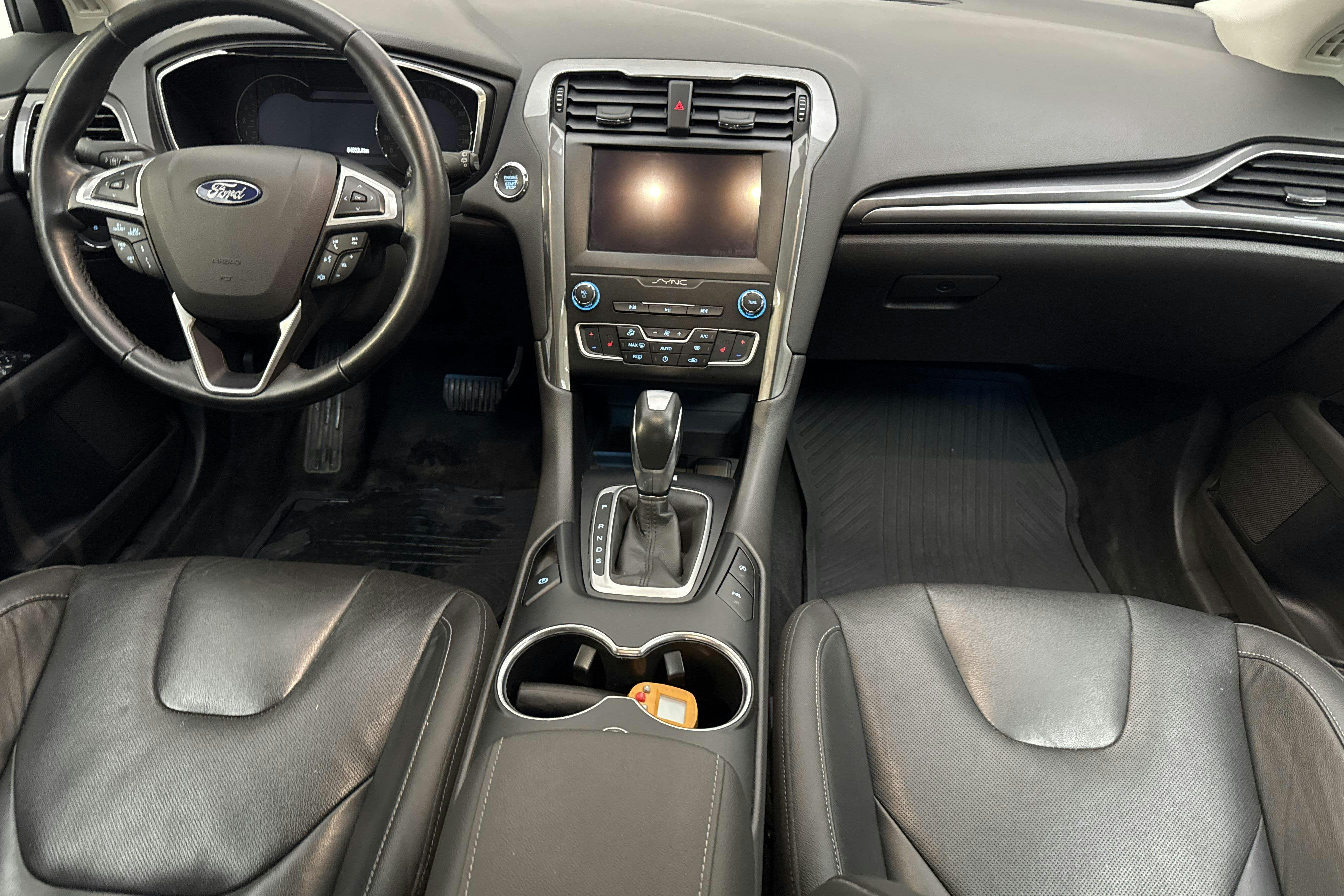 Vehicle Image 6