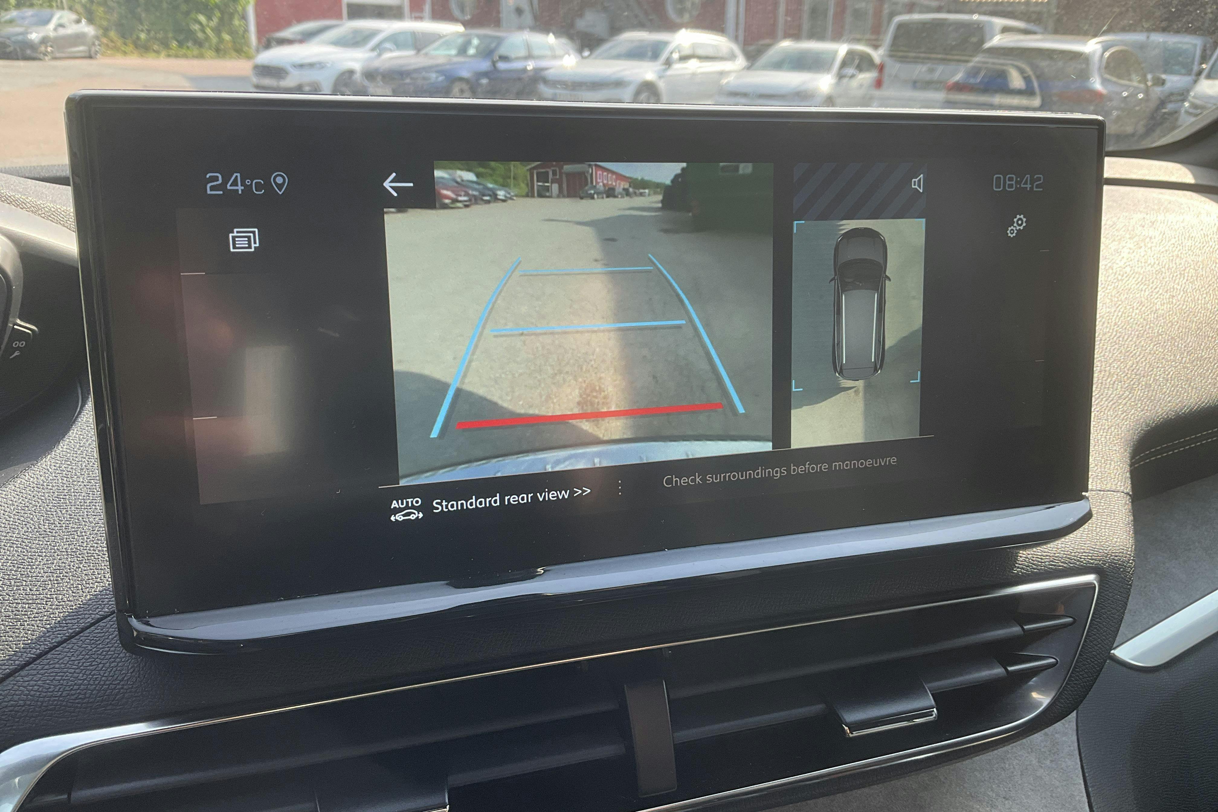 Vehicle Image 13