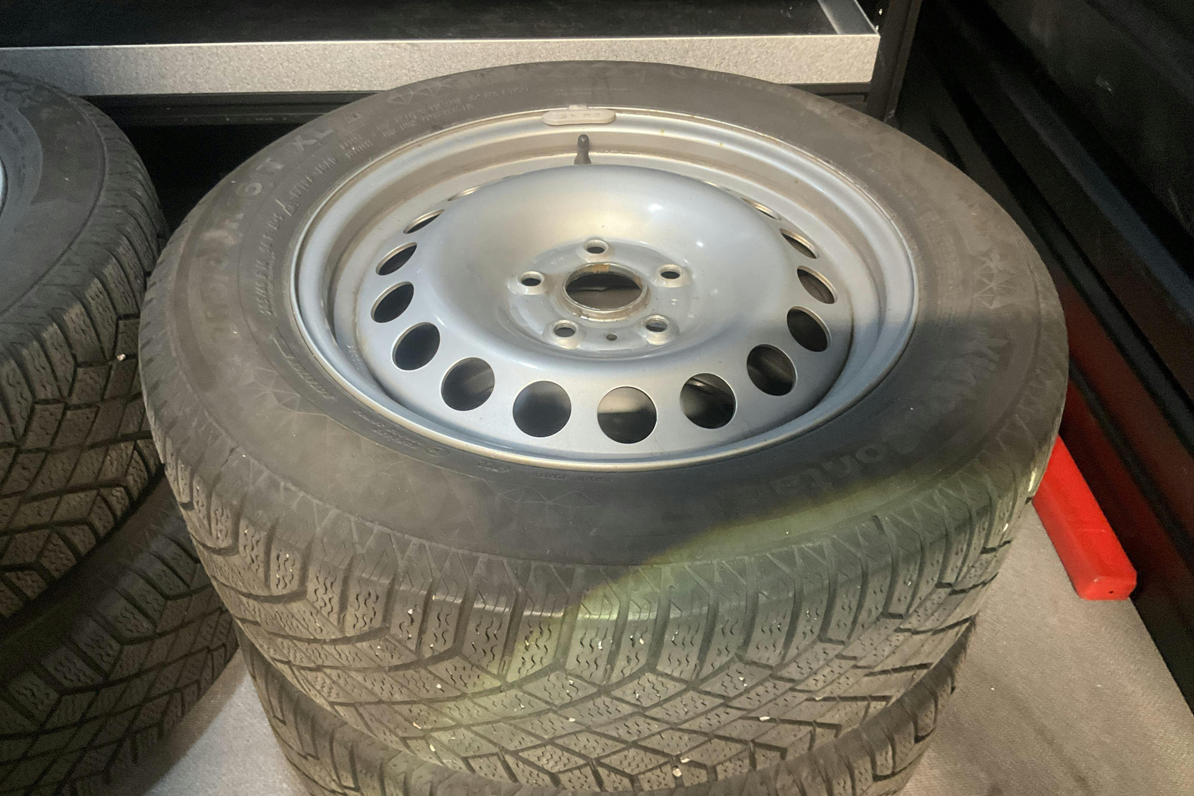 Vehicle Image 13
