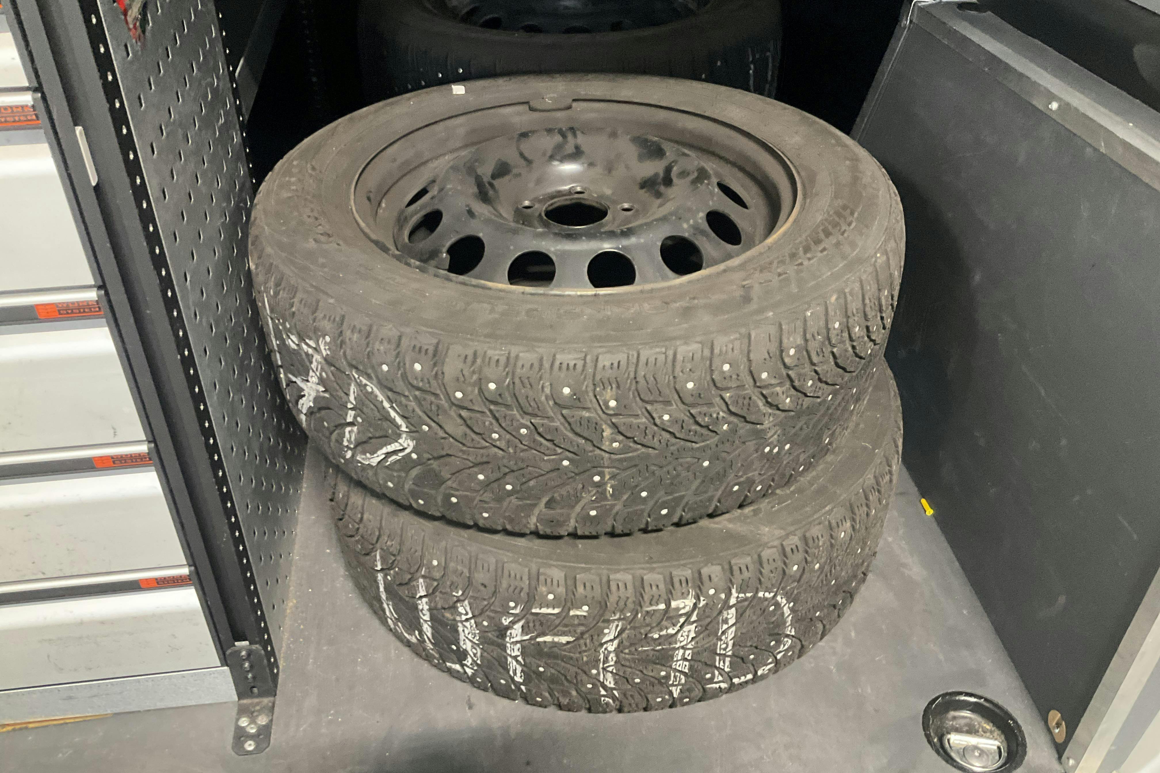 Vehicle Image 11