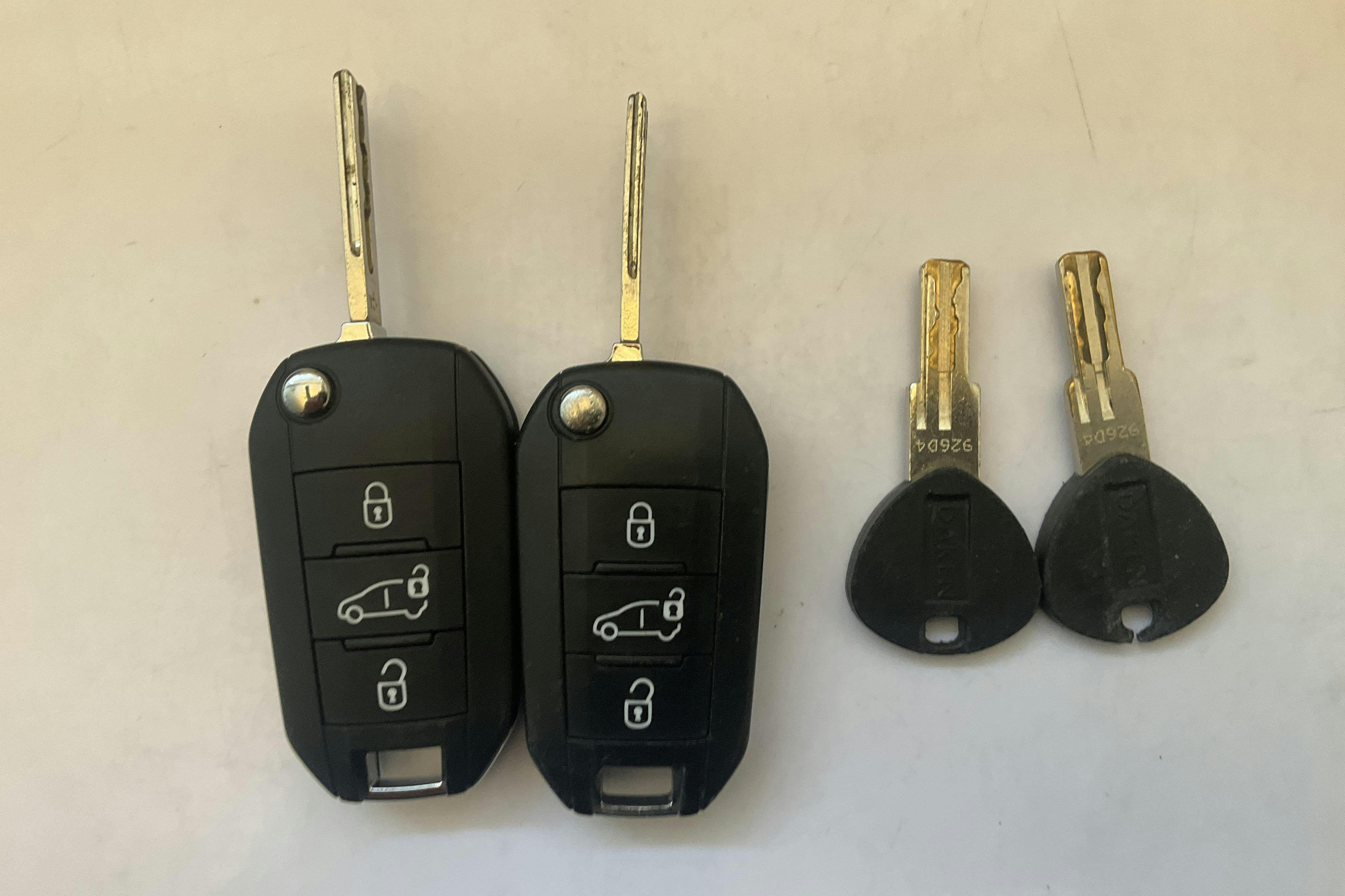 Vehicle Image 12