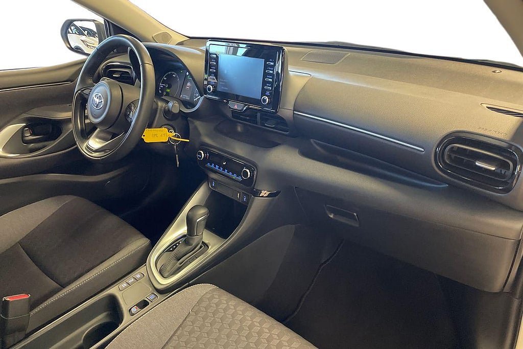 Vehicle Image 7